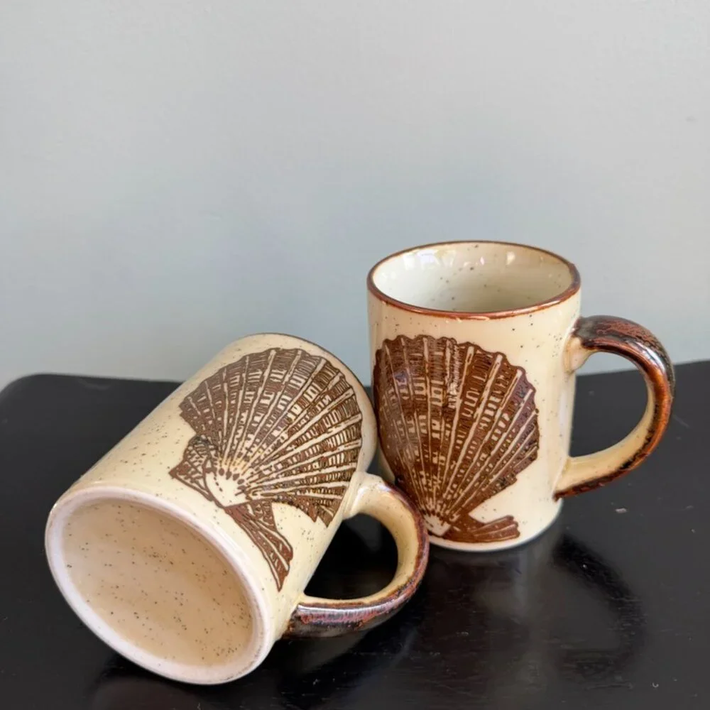 3/$30 🌟 VTG Shell Mugs Set of 2 - Picture 9 of 10